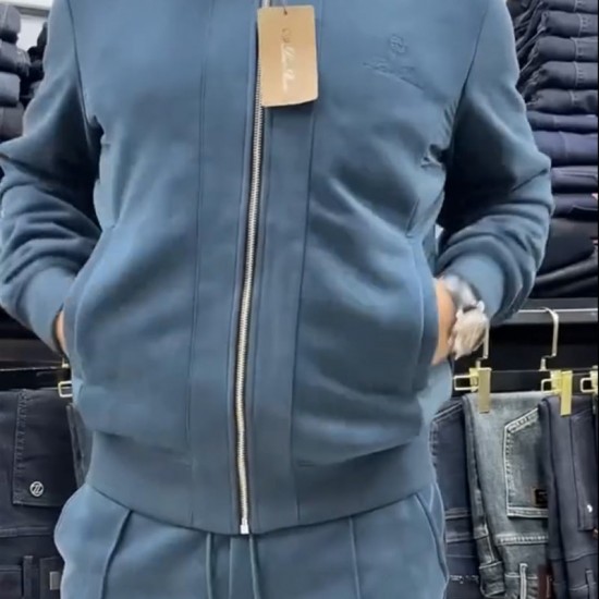 Herren-Zweiteiler mit Freizeitjacke und Hose